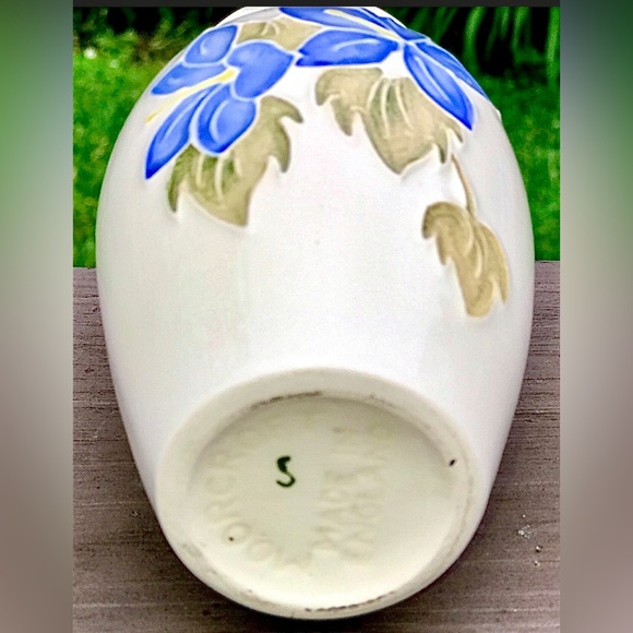 Vintage Antique Signed Hallmarked MOORCROFT MADE In ENGLAND Vase - Picture 6 of 9